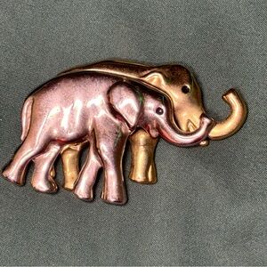 Two-tone Double Elephant Brooch